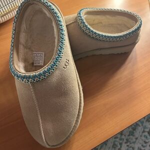 UGG Beige Slippers with Teal Accent